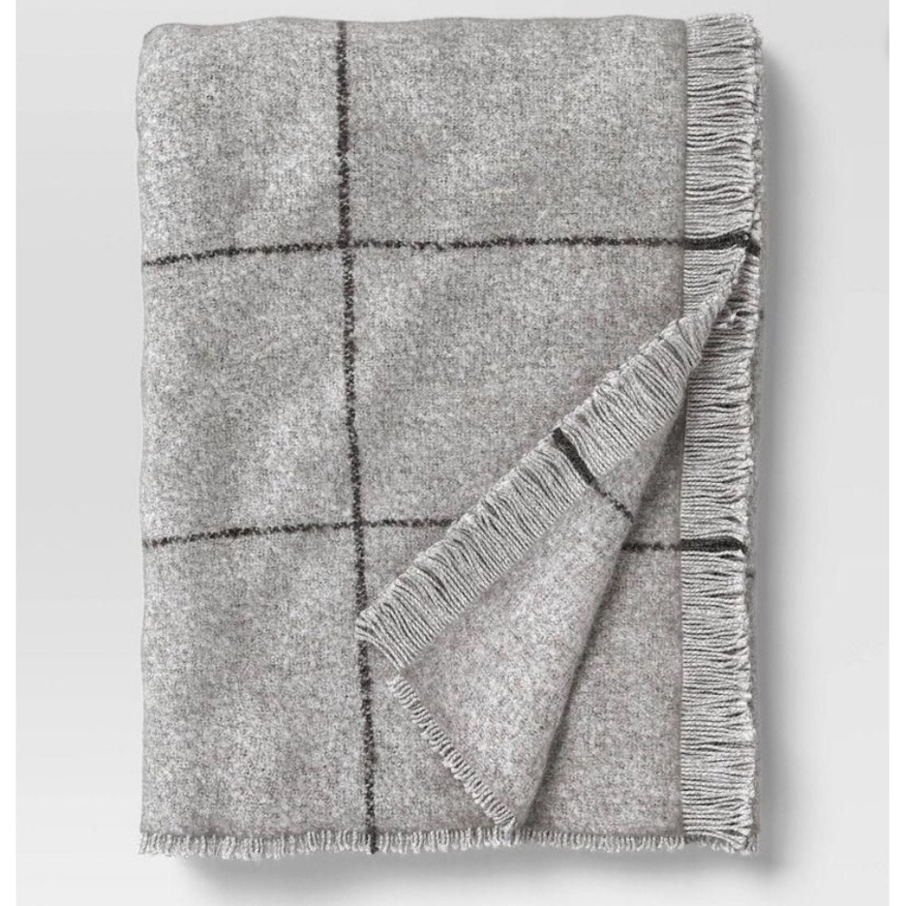 NWT Gray & Blk Threshold Windowpane Flannel Textured Boucle Throw Blanket Fringe